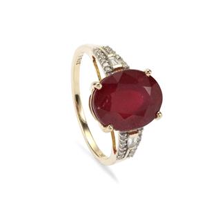 9K Gold Tomas Rae Ring that includes Malagasy Ruby and Diamond, Complete Gem Weight 7.30cts (F)